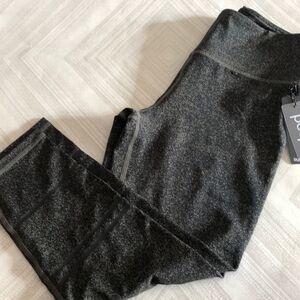 Lilybod Olive & Black Speckled Cropped Leggings - Size L